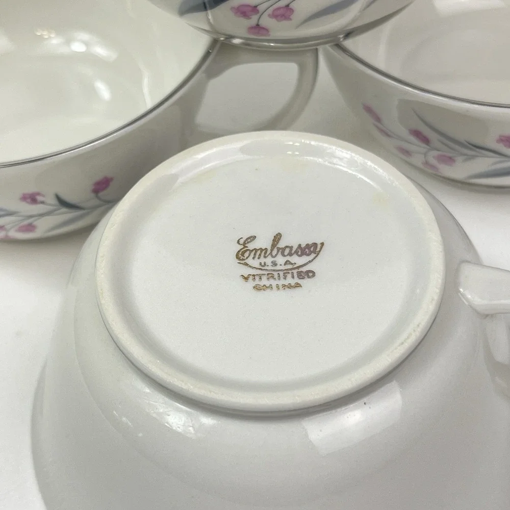 Embassy USA China Tru Tone Footed Tea Cups Pink‎ Flowers Gray Platinum Rim